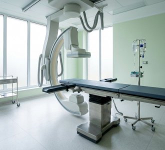 Рентгенохирургические столы Medin САФИС: линейка для урологии, брахитерапии и ангиографии